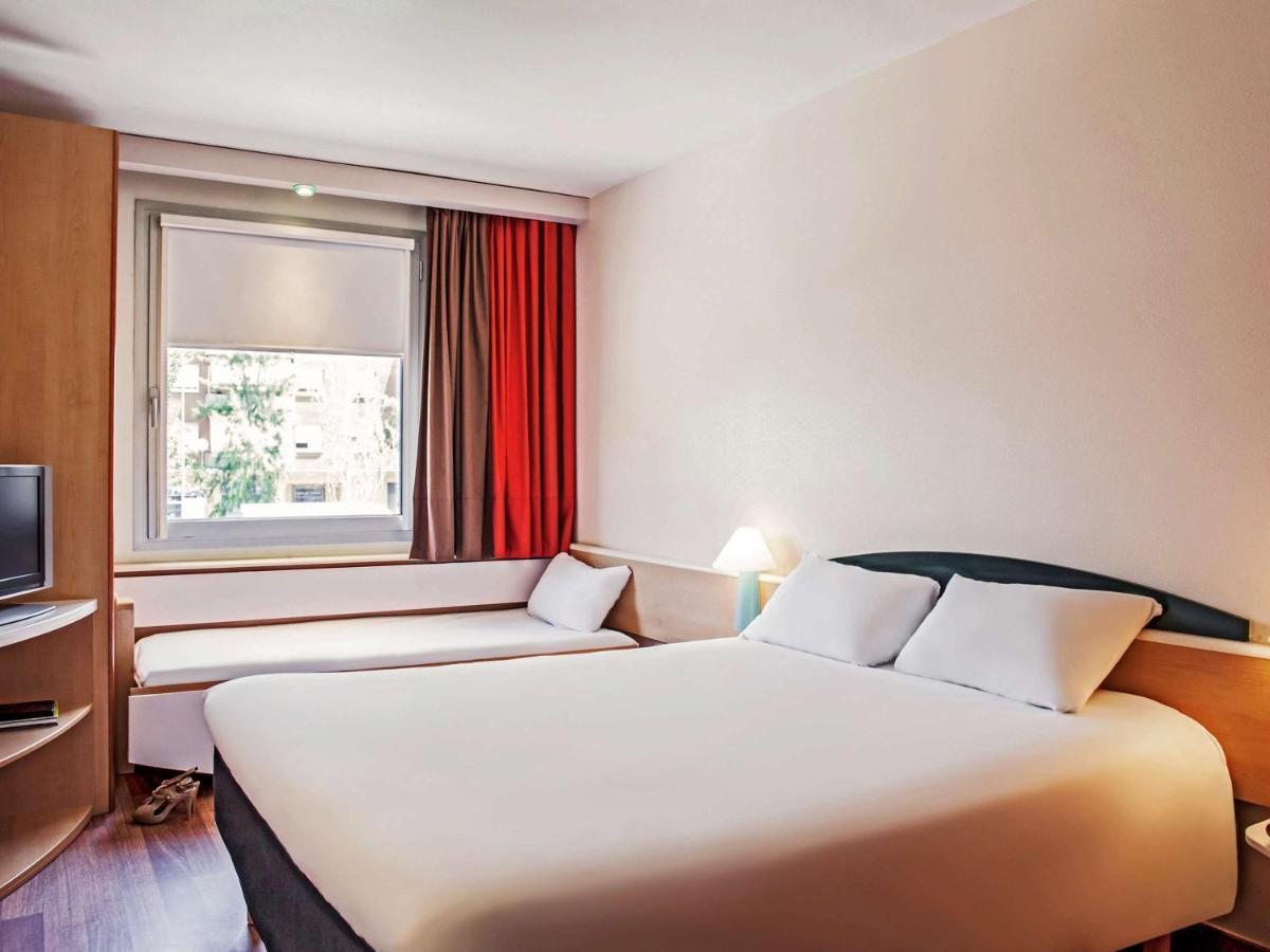 מלון Ibis Barcelona מולינס דה ריי מראה חיצוני תמונה